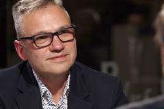 Okamura je nechlapsky teatrální, děti gayů netrpí, chceme stejná práva, říká Sidovský