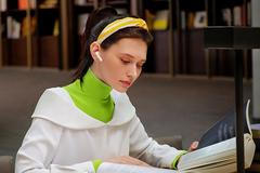 Huawei FreeBuds 4i bodují hned po uvedení na trh. Sluchátka se stala jedničkou e-shopu Alza.cz