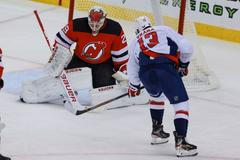 hokej, NHL 2021, Washington Capitals at New Jersey Devils, Jakub Vrána gól