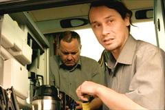 Počůral jsem se smíchy, s Krobotem se nedalo hrát, přiznal Liška o Účastnících zájezdu