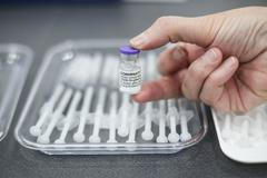 Očkovací centrum Tábor, očkování, koronavirus, zimní stadion, Jihočeský kraj,  vakcína, injekce, stříkačky