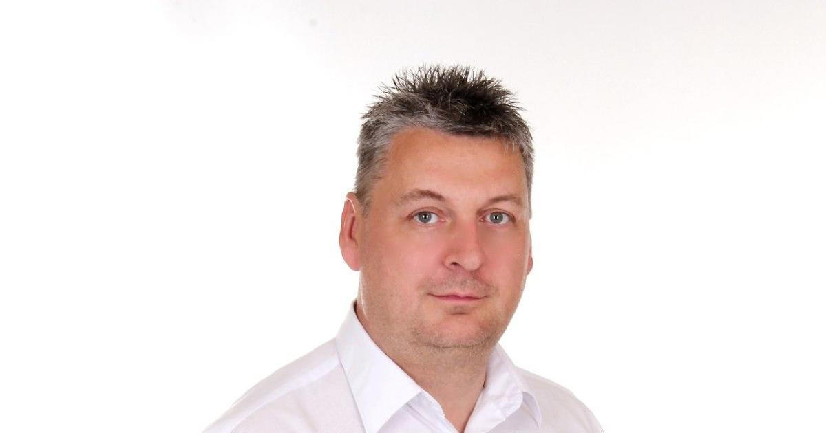 I přes své sta tisícové příjmy si poslanec ANO pronajímal byt pro sociálně slabé