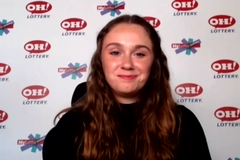 “Ječela jsem tak, že mě rodiče uzemnili”. Dívka vyhrála milion dolarů ve vakcinační loterii