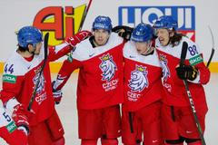 Češi slaví gól v zápase Česko - Švédsko na MS 2021