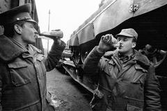 Jednorázové užití / Fotogalerie / Odchod ruských vojáků z Československa na jedinečných snímcích českých fotografů