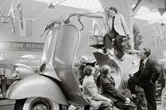Jednorázové užití / Fotogalerie / Před 75 lety byla založena továrna legendárních italských skútrů Vespa