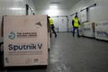 Na Slovensku je od začátku března 200 tisíc dávek vakcíny Sputnik-V.