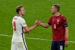 Harry Kane a Tomáš Souček po zápase Česko - Anglie na ME 2020