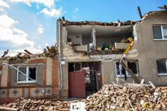 K zemi bude muset jít víc než tisíc domů. Jsou to tragické osudy, říká Grolich