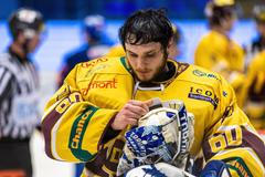 Jihlavský brankář Maxim Žukov v druhém finále play off první ligy 2020/21 proti Kladnu