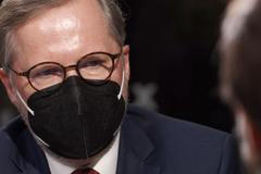 Zeman drží všechny karty, je to jeho vláda, teď už ale nemá důvěru, říká Fiala