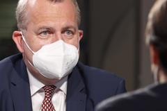 Zima: Plošné testování je nesmysl. Já šel k lékaři skoro pozdě. Válku vědců nevedeme