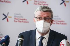 Ministr obchodu a průmysl a minitr dopravy Karel Havlíček