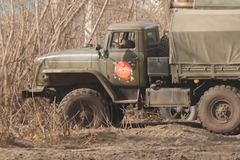 Manévry ruských vojáků ve Voroněžské oblasti u hranic s Ukrajinou (9. dubna)