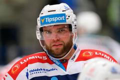 Marek Trončinský v dresu Pardubic