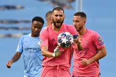 Karim Benzema slaví gól v odvetě osmifinále LM Manchester City - Real Madrid