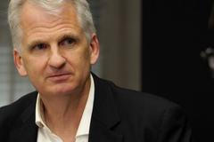 Máme se obávat Ruska? A co říká na kauzu Vrbětice? Americký historik Timothy Snyder v DVTV