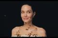 Angelina Jolie po sobě nechala lézt roj včel. Jedné se opravdu bála