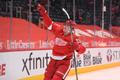 hokej, NHL 2021, Chicago Blackhawks at Detroit Red Wings, Jakub Vrána slaví gól