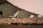 Masakr na mnichovské olympiádě v roce 1972. Do olympijské vesnice vrthli ozbrojení Palestinci