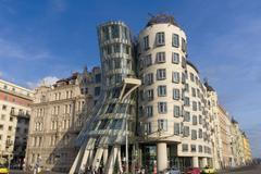 Frank Gehry, Tančící dům