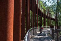 Cyklostezky v Belgii: hladinou rybníka nebo v korunách stromů. Reportáž.