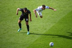 Po srdnatém boji si Češi udrželi neporazitelnost. Tak na Euru krotili drsné Chorvaty