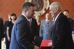 Netolický: Hamáček se obklopil loajálními, Zemanovi nepodléhá, Birke může být ministr