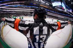 Rozhodčí NHL Dan O'Halloran