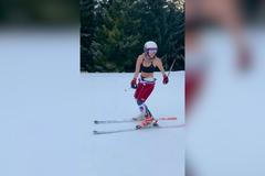 Česká reprezentantka zdolala sjezdovku jen v podprsence, reagovala i Vonnová