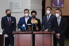 Spolu, Piráti, Fiala, Jurečka, Adamová, Rakušan, Bartoš