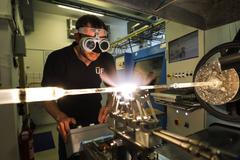 Výroba a výzkum - optický kabel, Akademie věd, věda, optický internet