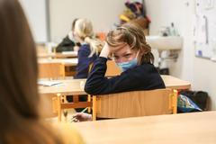 Testování na koronavir covid-19 na školách, škola, žáci, školství, učitelé, antigenní test, výuka