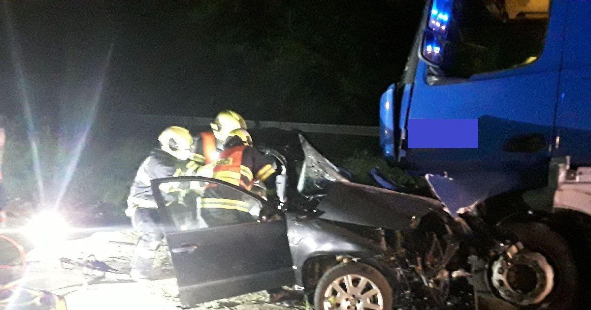 Dálnici D5 u Králova Dvora ochromila ve směru na Prahu havárie