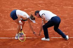 French Open 2021, semifinále - Krejčíková vs. Sakkariová