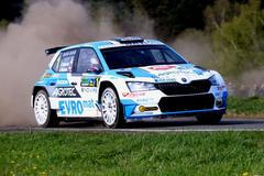 Jan Kopecký ve Škodě Fabia Rally2 Evo na trati Rallye Šumava Klatovy 2021