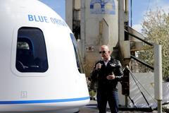blue origin raketa new shepard jeff bezos