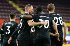 Premier League - Burnley v West Ham United