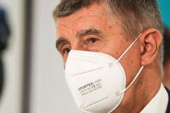 Očkovací centrum bez registrace, Andrej Babiš, očkování, koronavirus, OC Chodov, Hlavní nádráží, Andrej Babiš, lidé, pacient,