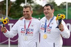 Stříbrný David Kostelecký a zlatý Jiří Lipták po finále trapu na OH 2021