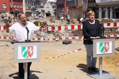 Armin laschet, angela merkelová, německo, záplavy