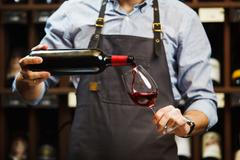 sommeliér, víno, ilustrační