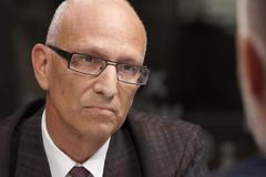 Covid je nástroj k přeformátování společnosti, tvrdí lídr Hnutí Prameny. Důkazy nemá