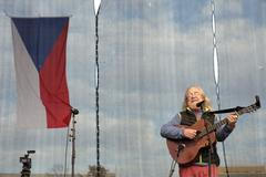 Demonstrace Letná 16. 11. 2019 - Jaroslav Hutka