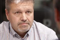 Olbert: Datům o zemřelých nevěřím, ve vládě jsou zločinci, zdecimovala podnikatele