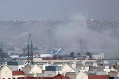 Expert: Výbuchy v Kábulu? Čím dříve evakuace skončí, tím líp, může přijít nové násilí