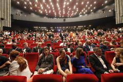 Vary bez roušek, třetí dávka očkování a návrat dětí do škol: Hrozí další vlna?