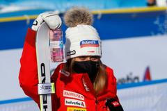 Corinne Suterová v cíli super-G na MS 2021