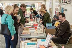 Svět knihy, Stan malých nakladatelů