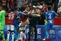 Nice - Marseille, bitka hráčů s fanoušky